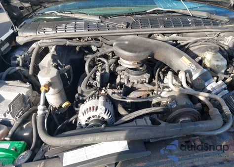 2004 Chevrolet Blazer Ls z USA, uszkodzony, nr VIN 1GNCT18X04K116411